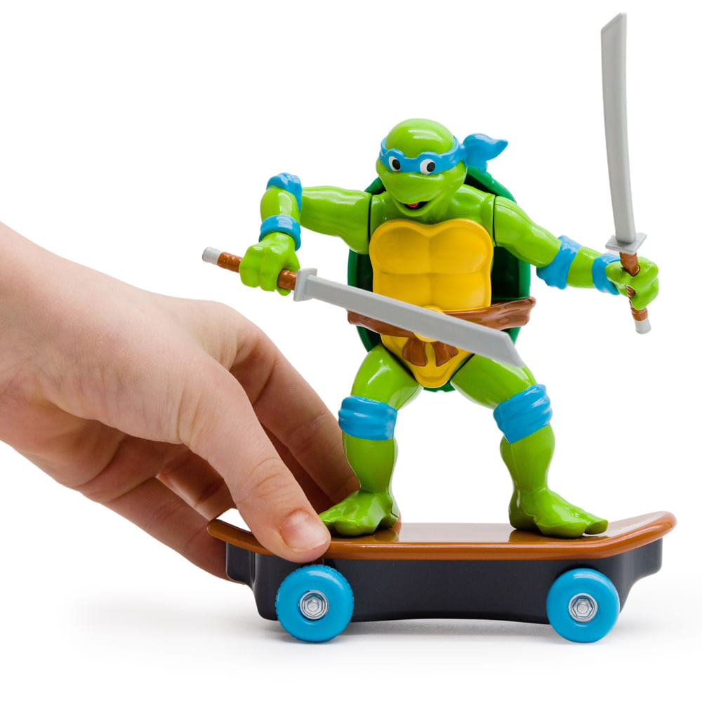 Skate Pull Back Tartarugas Ninja Sewer Shredders - Leonardo - Imagem 4
