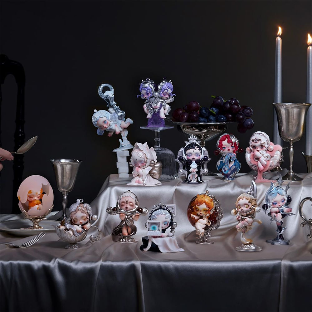 Boneco Colecionável Surpresa Pop Mart SKULLPANDA The Feast Begins